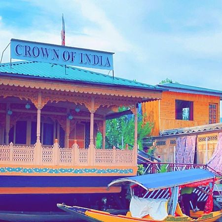 Отель Crown Of India Group Of Houseboats Сринагар Экстерьер фото