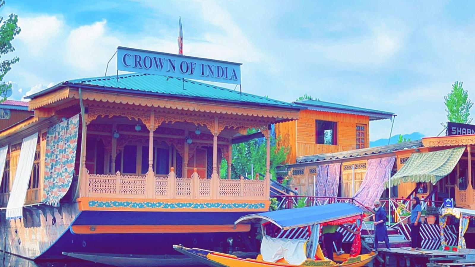 Отель Crown Of India Group Of Houseboats Сринагар Экстерьер фото